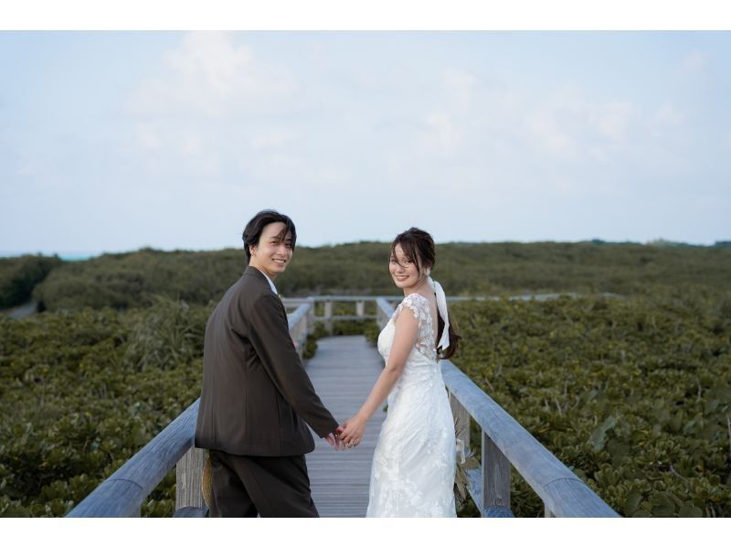 【미야코 섬 전 촬영 · 조할! 】 선택할 수있는 2 위치! 자연체 포토 웨딩(드론 촬영 첨부)の紹介画像