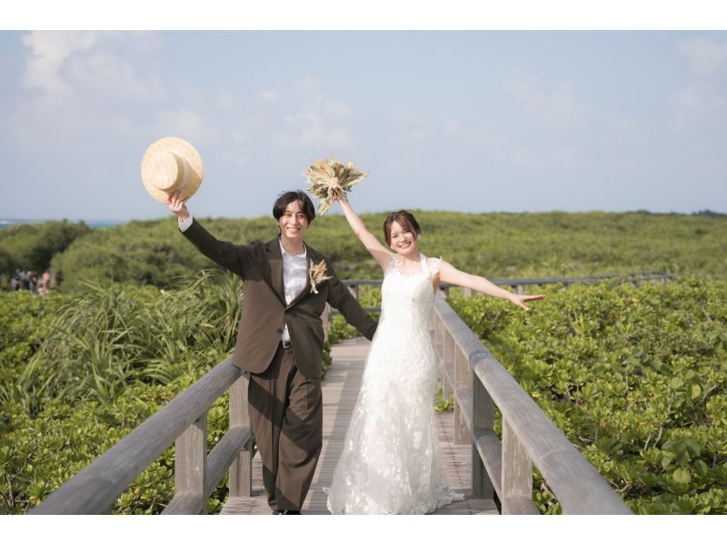 【미야코 섬 전 촬영 · 조할! 】 선택할 수있는 2 위치! 자연체 포토 웨딩(드론 촬영 첨부)の紹介画像