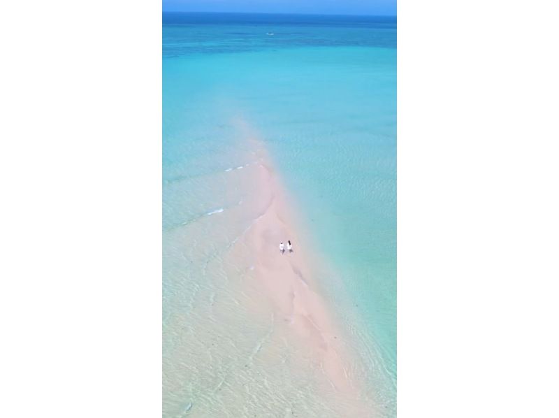 [Miyakojima] [Phantom Island Uni Beach] [OK on the day] Go by SUP and boat! Landing tour [Free drone photography]の紹介画像