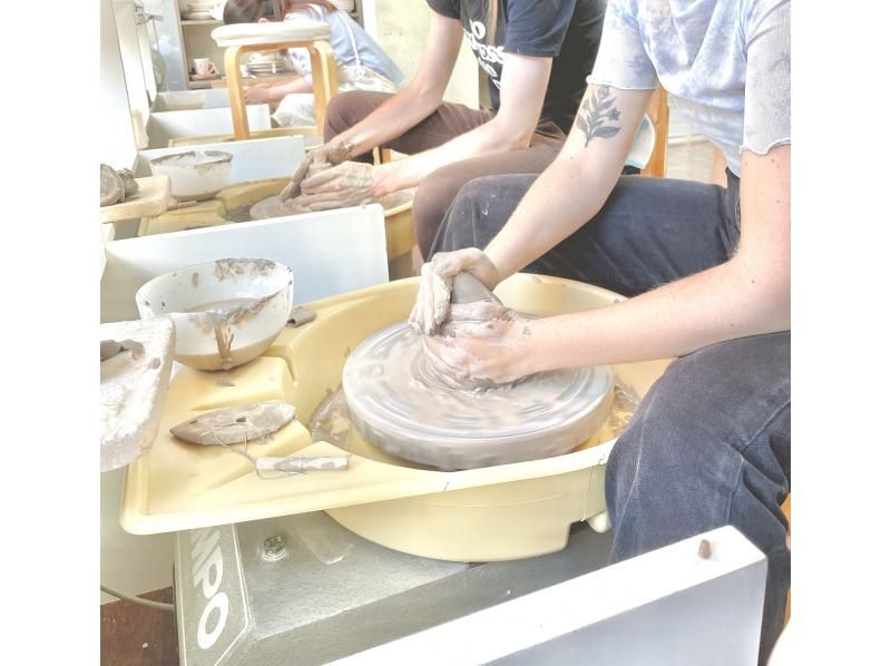 [Osaka, Honmachi] What you want to try! Make it a reality ☆ Electric potter's wheel experience ☆ It feels good to touch the clay ♪ Pottery class in the city, easy access to Umeda, Shinsaibashi, and Namba ♪の紹介画像