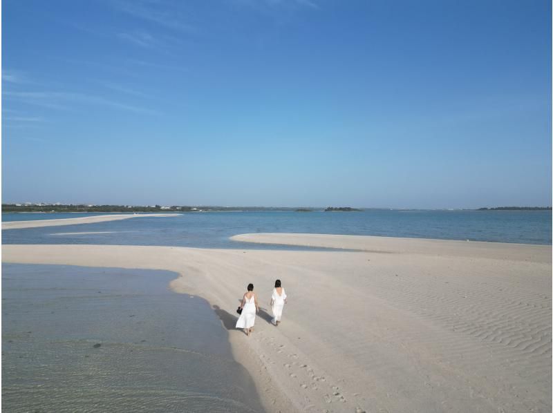 ◇宮古島◇当日予約OK◎ユニの浜ボートツアー☆ほぼ目の前（港）から船で5分☆ドローン撮影無料☆の紹介画像