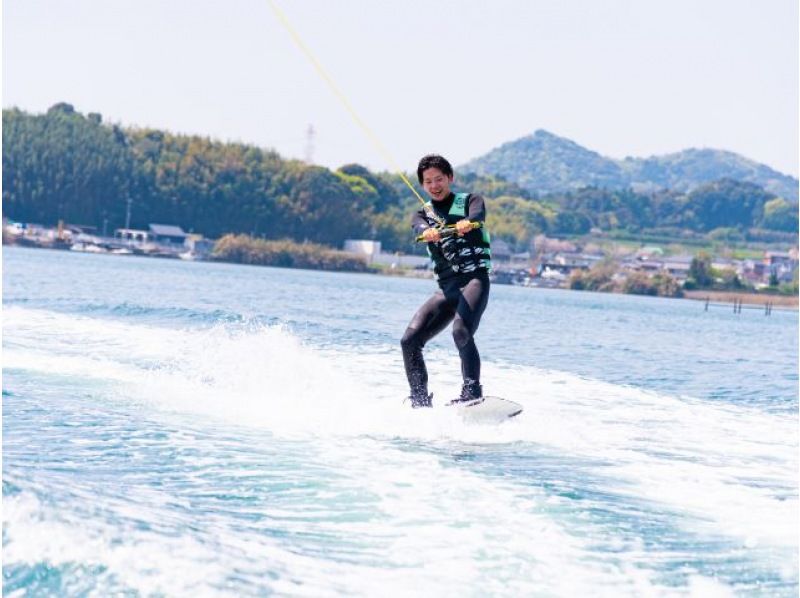 【静岡県・浜松・浜名湖】ウェイクボード体験初めての方はこちら！★お得な体験プランの紹介画像