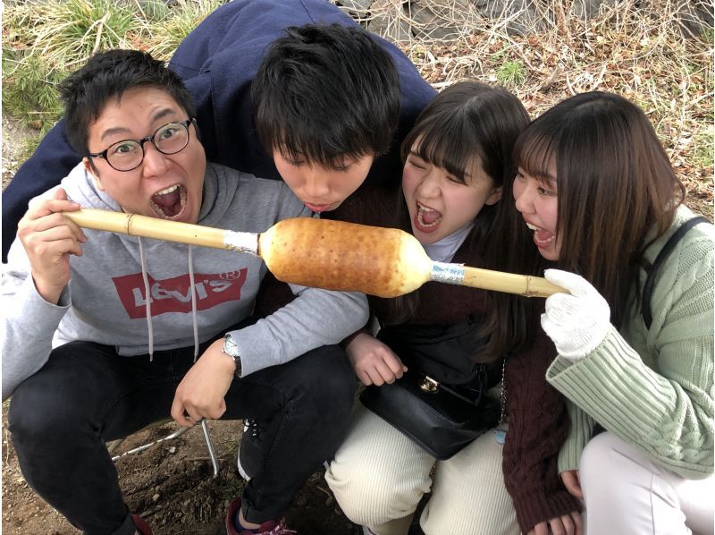 【山梨県・河口湖】焚き火を囲んでのんびり　『バームクーヘン作り』の紹介画像