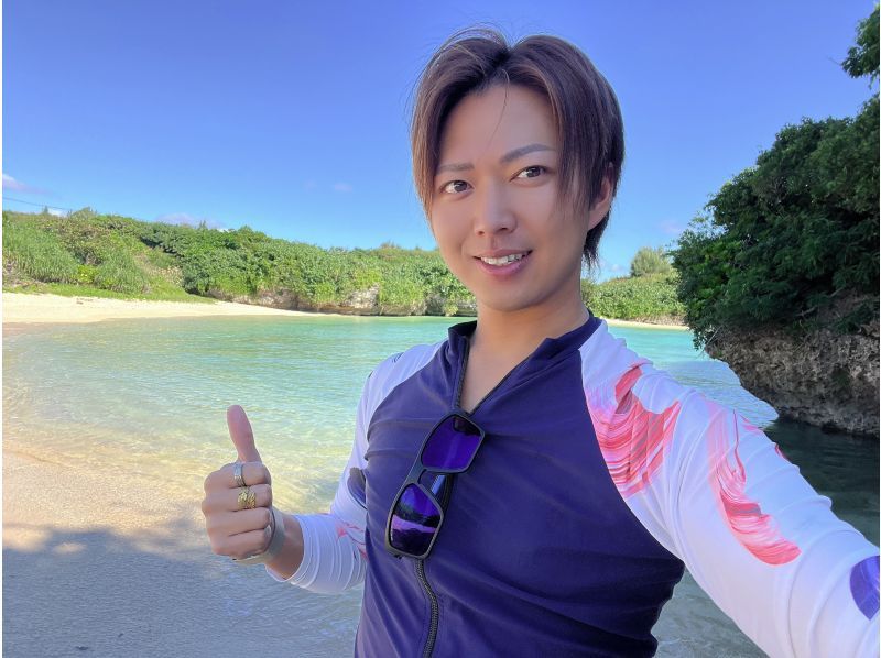 [First in the marine industry] [Limited to one group for exclusive use] ⭐️Former USJ dancer⭐️️Professional entertainer! Handsome tour guide! Sea turtle snorkeling tour!の紹介画像