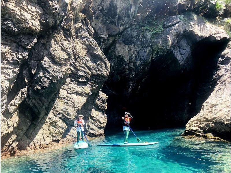 【沖縄・宮古島】⭐️元USJダンサーがツアーガイド⭐️☆秘境体験SUPツアー☆一組限定貸切！カラフルなSUPに乗り誰もいない秘境ポイントへ。の紹介画像