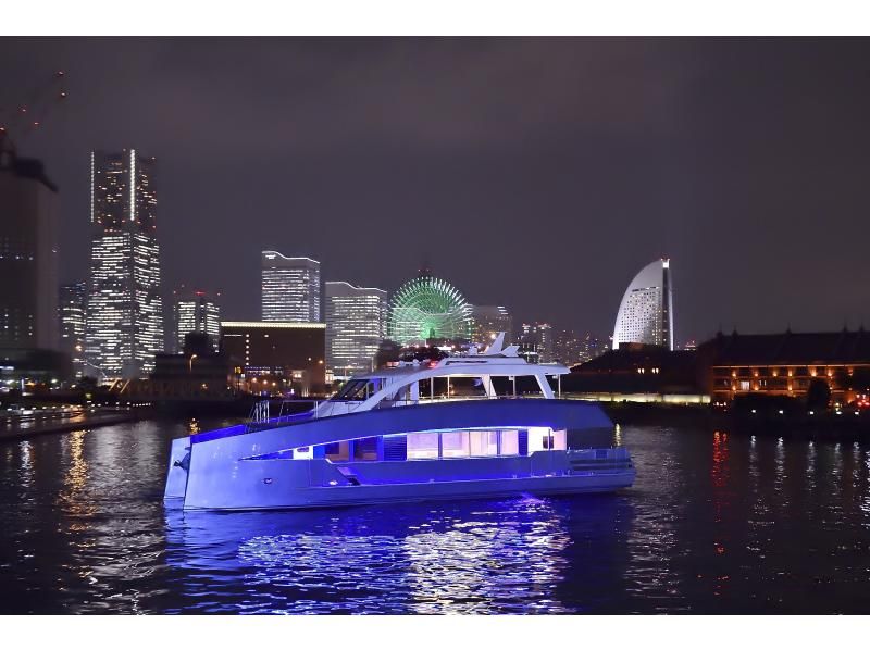 横浜 みなとみらい ＜2025-2026 カウントダウンクルーズ＞の紹介画像