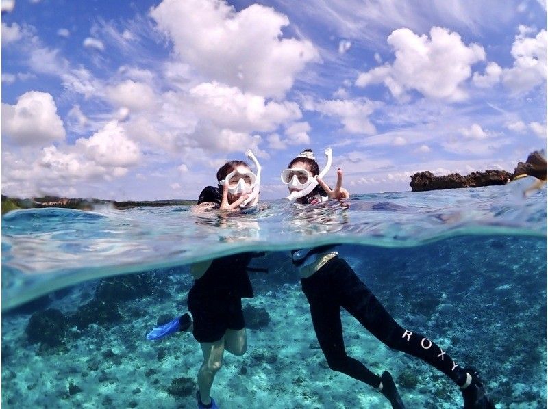 [Okinawa, Miyakojima] Opening sale ★ Very popular snorkeling plan! No. 1 in popularity ★ Use a snorkel mask that looks great on social media! High chance of seeing sea turtles!の紹介画像