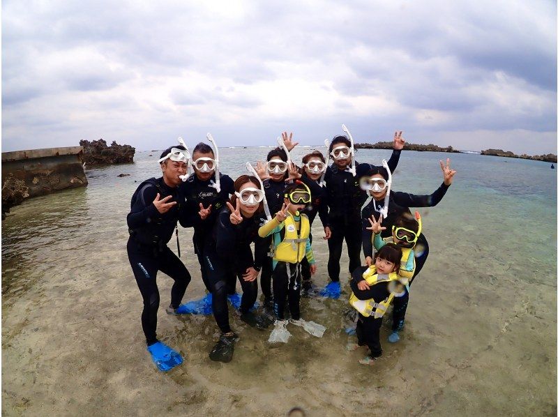 【宫古岛/当天预约OK！！】【有接送服务】适合1岁至70岁！海龟浮潜！！我们有一个非常受家庭欢迎的计划！！の紹介画像