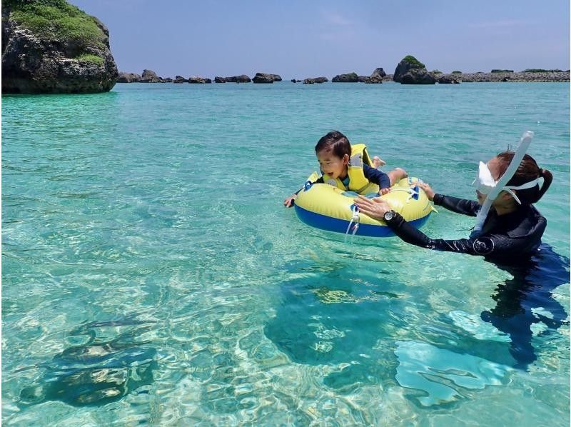 【沖繩/宮古島/有接送服務】【1歲~70歲】能見度極佳的海灘|與海龜和尼莫一起浮潛(高清影像資料)の紹介画像