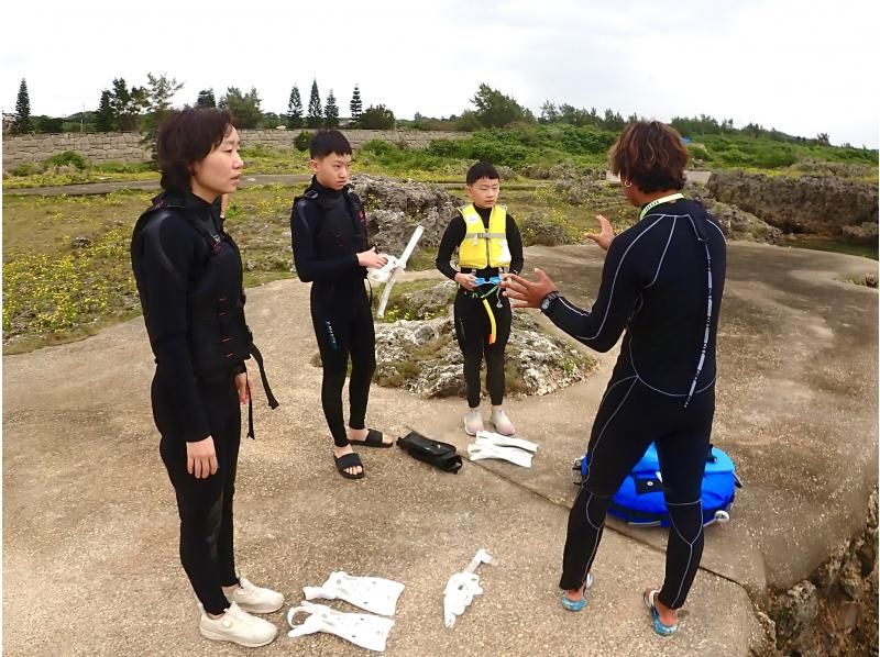 【沖縄・宮古島】《嬉しい学割あり!!》遭遇率100%継続中!!ウミガメシュノーケリング!!SNS映えシュノーケルマスクを使用♪の紹介画像