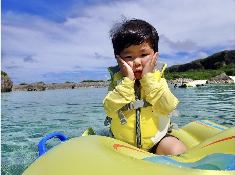 【冲绳/宫古岛/有接送服务】【1岁～70岁】能见度极佳的海滩｜与海龟和尼莫一起浮潜（高清图像数据）の紹介画像