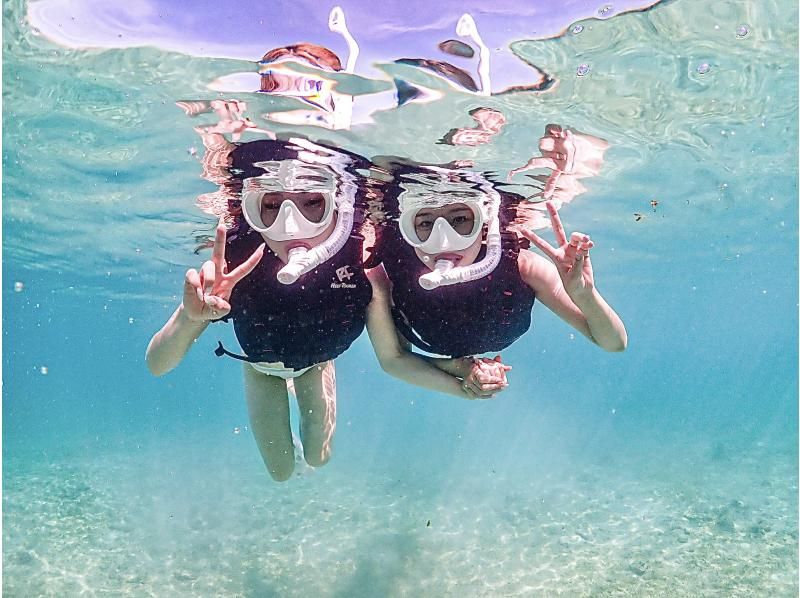 [Okinawa, Miyakojima] Pick-up available [Reservations on the day OK!! / Ages 1 to 70] Sea turtle snorkeling with a 100% chance of encountering them! Filmed with the latest underwater camera!の紹介画像