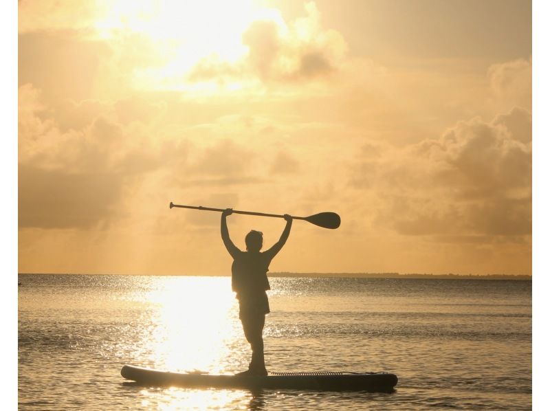 [Miyakojima・SUP] ★Miyakojima Spectacular Sunset SUP★ Same-day reservations◎ | Photographed with a single-lens reflex camera <High-resolution data free>の紹介画像