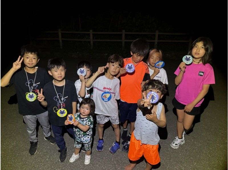 [宮古島/夜遊]推薦給家庭！當天即可預約！星空叢林夜遊！孩子們將獲得原創椰子蟹獎章！ ！の紹介画像