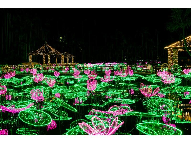 オープントップバスで行く！東南植物楽園イルミネーション（夕食付）＆北谷アメリカンビレッジ立ち寄り！★クリスマスイルミネーションバスツアー★の紹介画像