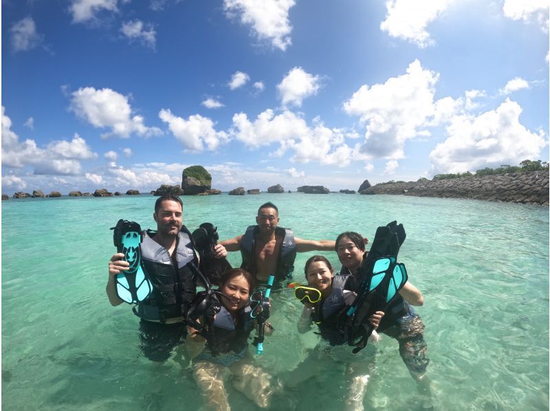 [Okinawa, Miyakojima] An amazing sea turtle experience! Over 90% chance of encountering them! Snorkeling | Same-day reservations & empty-handed OK ♪ Free photo data taken by the guide!の紹介画像