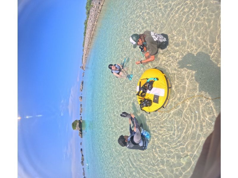 A hot topic on social media: SUNDOGS "Guided by former members of the Self-Defense Forces and former lifeguards! Highly safe and satisfying sea turtle snorkeling [100% encounter rate continues]"の紹介画像