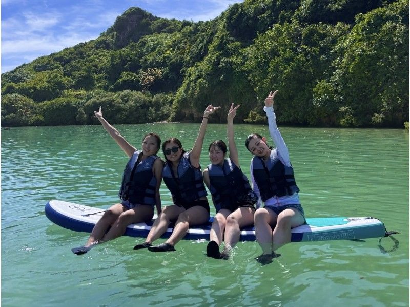 [Okinawa, Miyakojima] Very popular among SUP beginners and girls' trips! An impressive experience in the Miyako Blue with Instagram-worthy photosの紹介画像