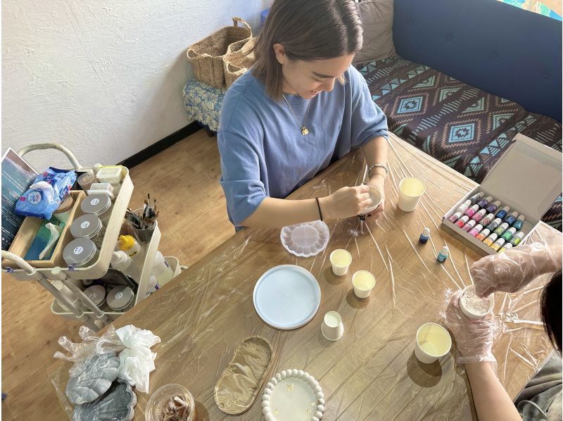 [Ishigaki Island/Experience] Ishigaki Island's first jesmonite experience/Making a tray with a sophisticated appeal that has a stone-like textureの紹介画像