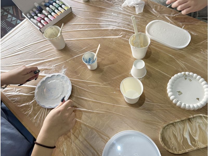 [Ishigaki Island/Experience] Ishigaki Island's first jesmonite experience/Making a tray with a sophisticated appeal that has a stone-like textureの紹介画像