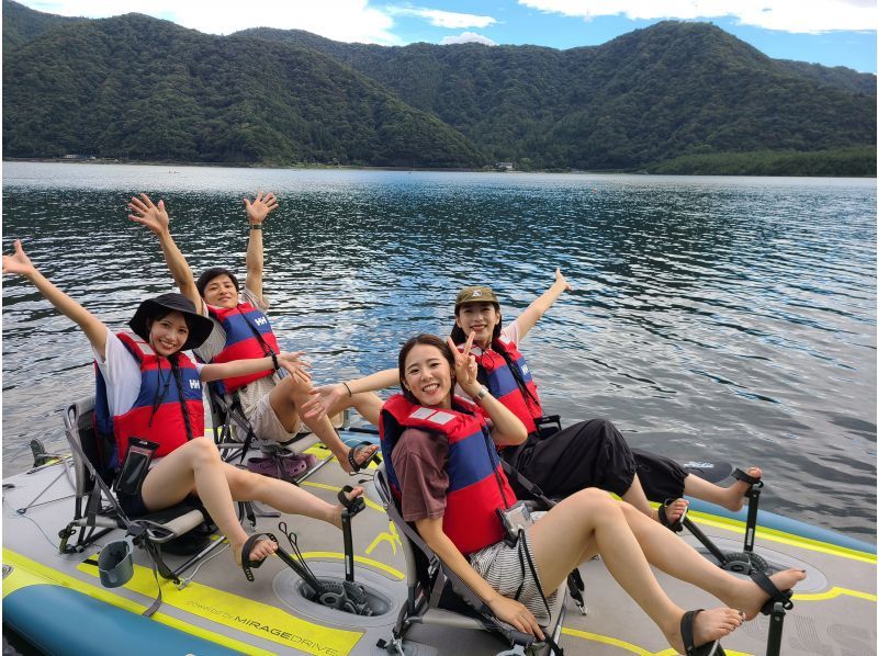 [Yamanashi / Saiko] A large boat that everyone can ride! "Mirage iTrek Fiesta 60 Minutes Rental"の紹介画像