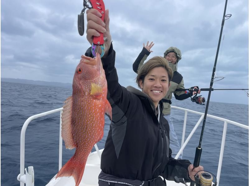 [Ishigaki Island, fully-private charter] Beginners and first-timers welcome! Half-day lure fishing on a boat! (Empty-handed, photo gift)の紹介画像