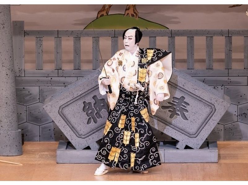 [Tokyo, Hatsudai] Watch Kabuki with an English audio guide! National Theater's New Year Kabuki Performance Second Class Seats Beginners, women and children welcome!の紹介画像