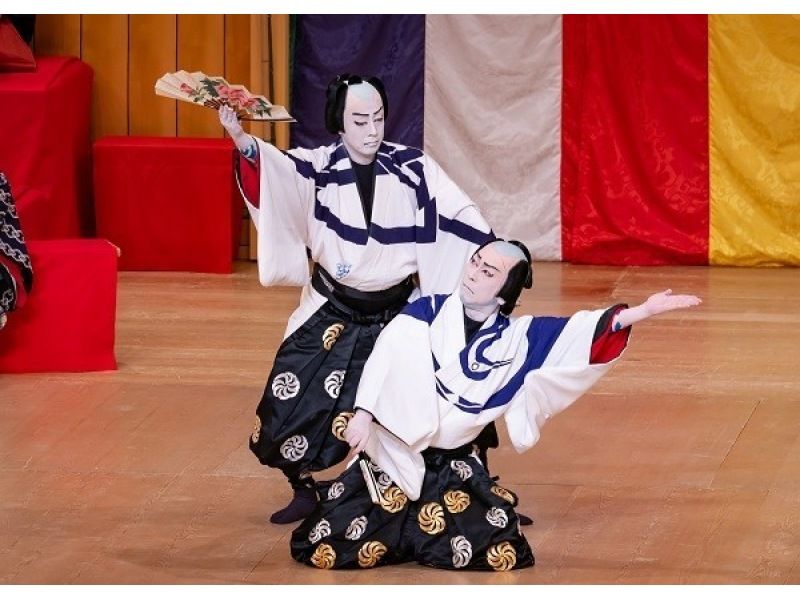 [Tokyo, Hatsudai] Watch Kabuki with an English audio guide! National Theater's New Year Kabuki Performance Second Class Seats Beginners, women and children welcome!の紹介画像