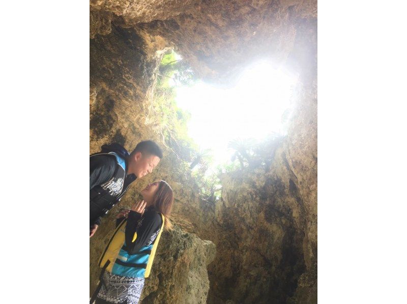 [Okinawa, Kouri Island] A safe, private experience for each group! Guided tour to the secret cave of Heart in the Sky の紹介画像