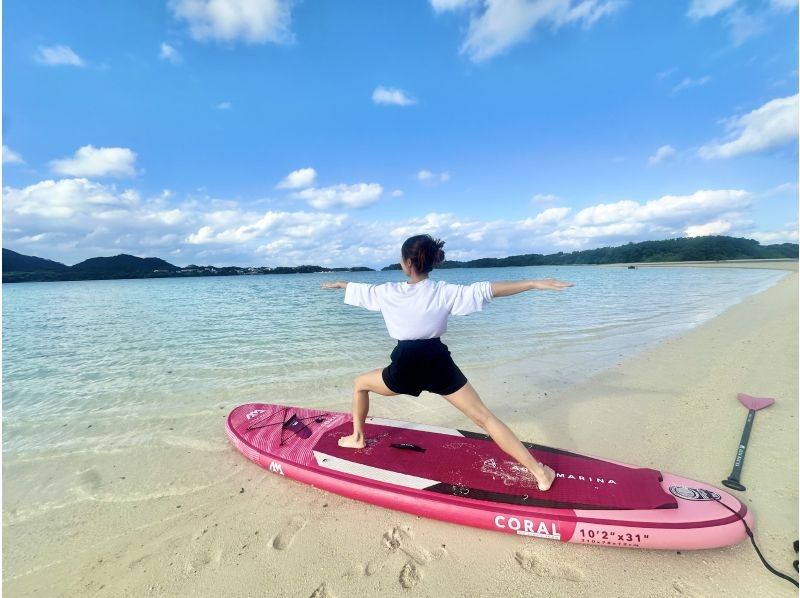 ★Student discount★ [New ocean activity!?] The ultimate relaxation awaits with SUP yoga☆Beginners welcome☆Blissful time floating in the blue ocean of Ishigaki! Have a special time on Ishigaki Island♪の紹介画像