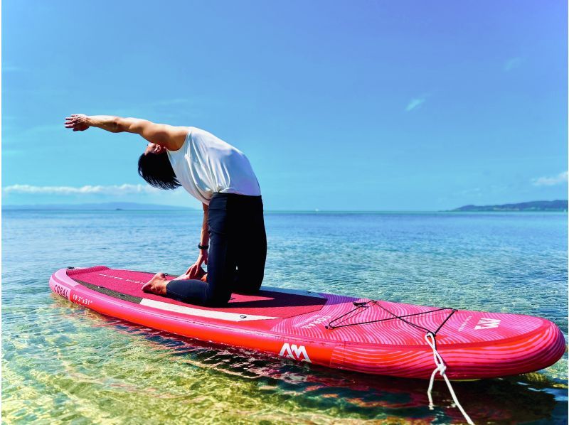 ★Student discount★ [New ocean activity!?] The ultimate relaxation awaits with SUP yoga☆Beginners welcome☆Blissful time floating in the blue ocean of Ishigaki! Have a special time on Ishigaki Island♪の紹介画像