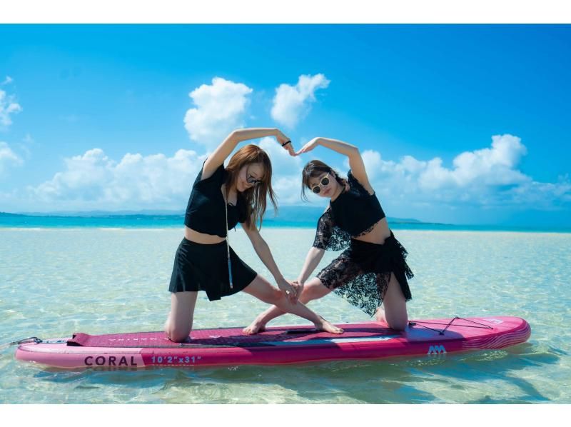 ANA誌掲載【海の新アクティブティ！？】究極の癒しが待つSUPヨガ☆初心者大歓迎☆石垣ブルーの海で浮かぶ至福の時間！特別なひとときを♪の紹介画像