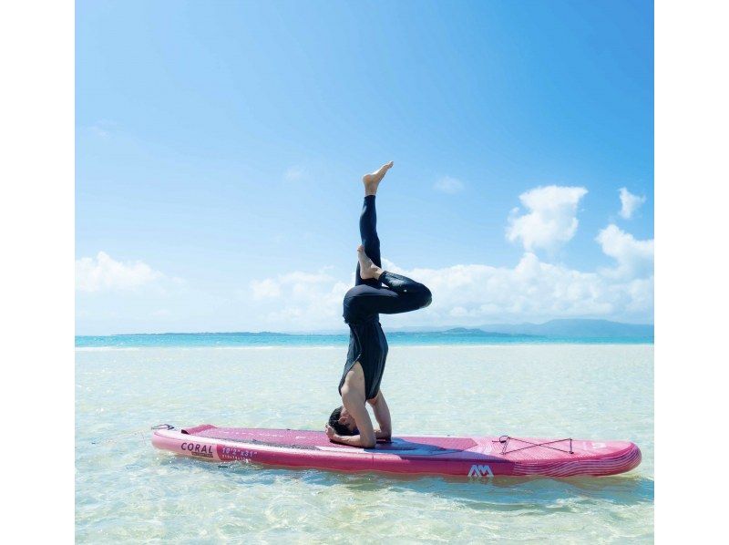 ANA誌掲載【海の新アクティブティ！？】究極の癒しが待つSUPヨガ☆初心者大歓迎☆石垣ブルーの海で浮かぶ至福の時間！特別なひとときを♪の紹介画像