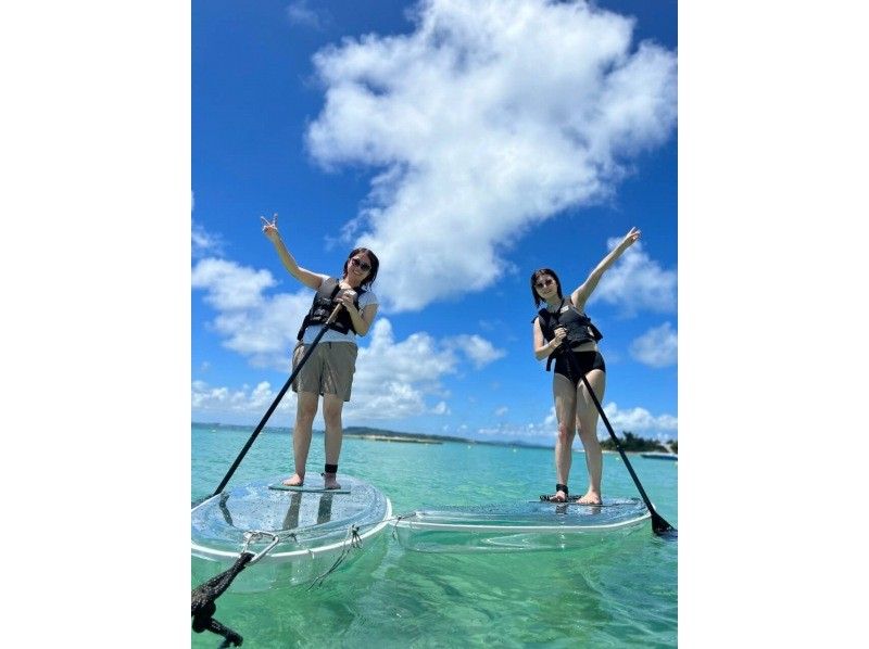 [Okinawa, Tsuken Island] Enjoy the vast ocean with Clear Sap! A relaxing plan to sail through the crystal clear water!の紹介画像