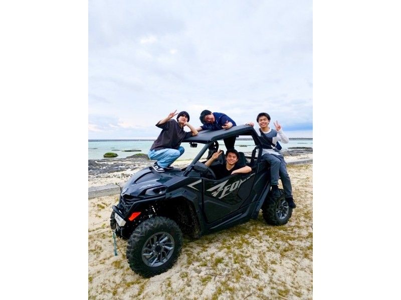 [久米岛]县内首次！乘坐大型越野车进行自然探险之旅 の紹介画像