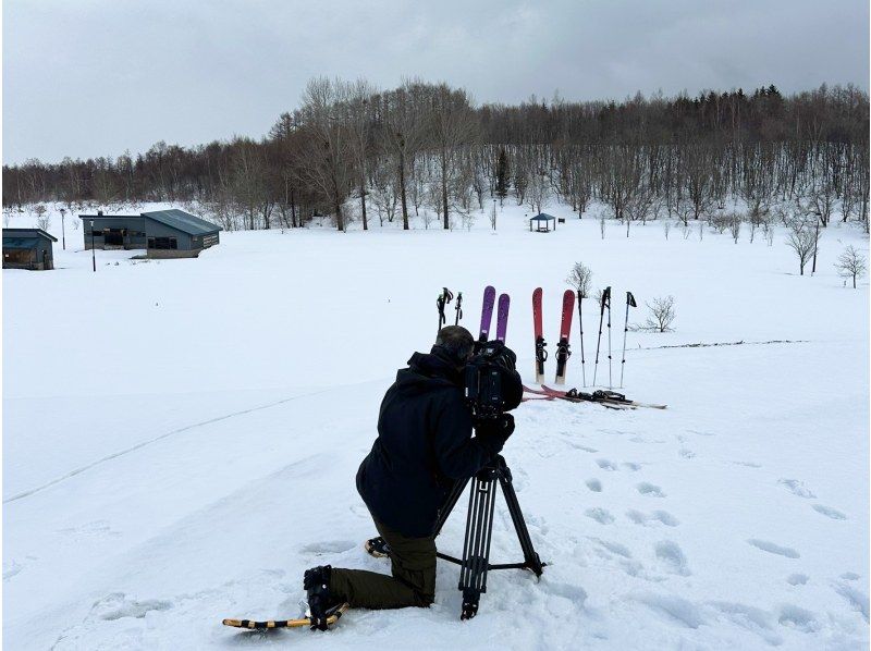 【北海道・余市】幻想的な雪景色と余市ワインを五感で堪能♪ ワイナリースノーハイク・余市産ワイン試飲&スノーウェアもレンタル無料！の紹介画像