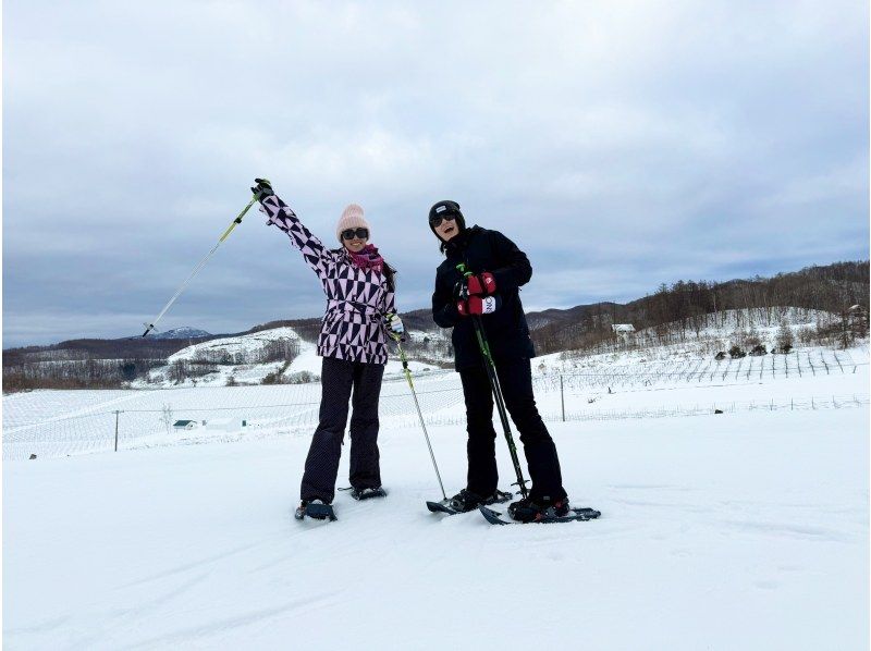 【北海道・余市】幻想的な雪景色と余市ワインを五感で堪能♪ ワイナリースノーハイク・余市産ワイン試飲&スノーウェアもレンタル無料！の紹介画像