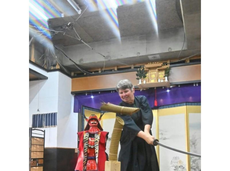 【OsakaCastle】 Experience the Samurai Sword Cutting Experienceの紹介画像