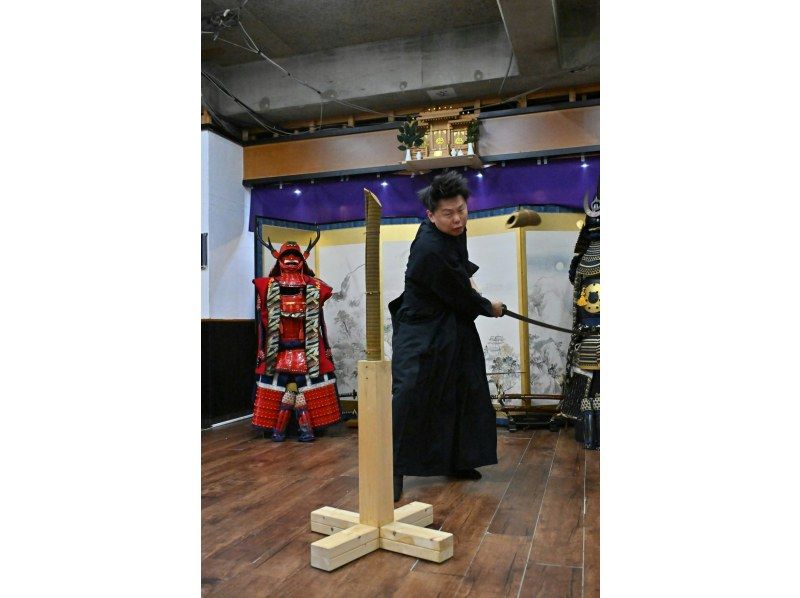 【OsakaCastle】 Experience the Samurai Sword Cutting Experienceの紹介画像