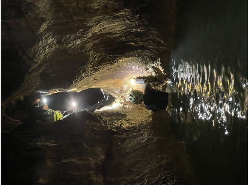 【岡山・新見】恐るべし深さの漆黒の地下水脈に飛び込み、泳ぐ！岡山ケイブスイミングの紹介画像