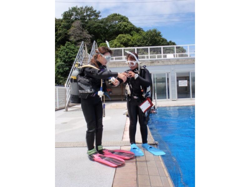 【横浜から１０分】アクシーでダイビングを始めよう♪初級ダイビングライセンス取得コースの紹介画像