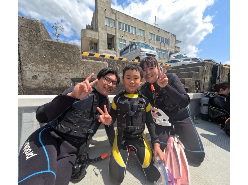 【冲绳读谷村】鲸鲨之旅包机浮潜之旅1组包机方案附专属导游の紹介画像