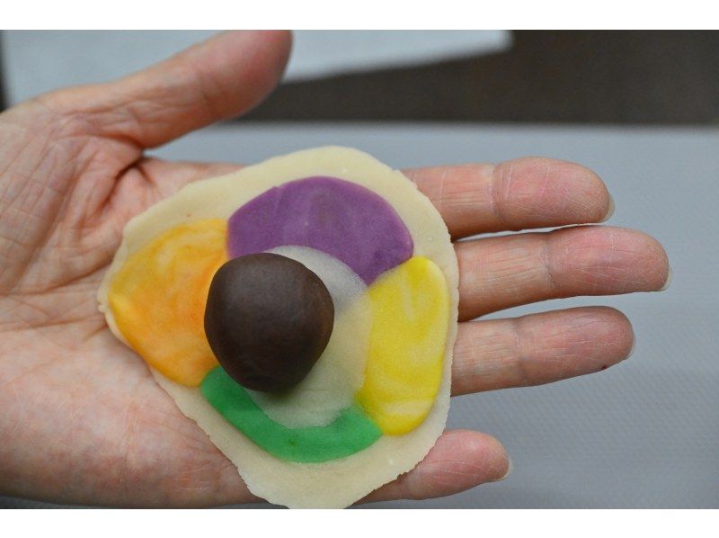 【大阪・大阪】和菓子と茶道の着物作り教室で禅を学ぶ