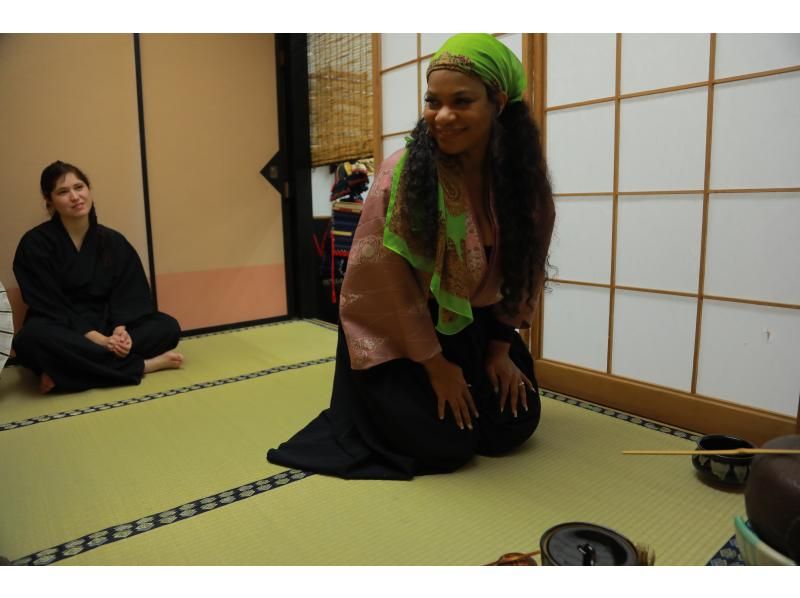 Learn Zen in a class of making Japanese sweets and Tea ceremony kimonoの紹介画像