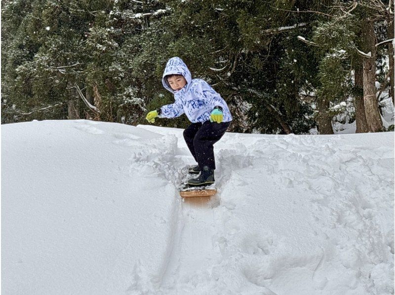 【山形・鮭川村】 雪板セッション＆サンプルシェイプ製作CAMPin鮭川村〈2月22～23日開催〉の紹介画像