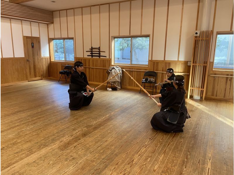 [Kawaguchi, Saitama] Experience the traditional Japanese martial art of Kendo! Everyone from children to adults can easily experience Kendo! Participants will receive an original hand towel as a gift!の紹介画像