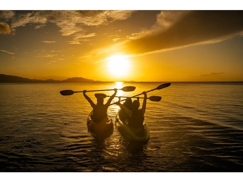 [Small group/SUP/canoe] Ishigaki Island's first! Superb sunset & mangrove drone/SLR photography included "Orange-tinted ocean and tropical rainforest" guided by a professional island photographerの紹介画像