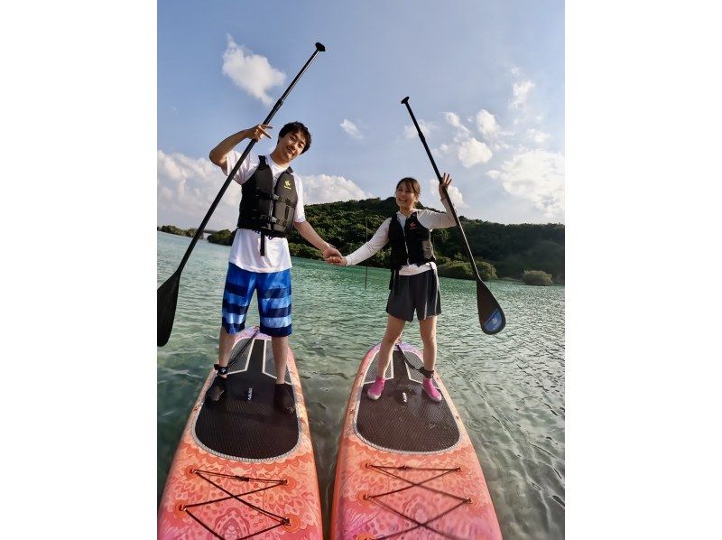 ⭐️A first in the marine industry⭐ [Complete in just 1 hour! Beginners' SUP experience tour] A former USJ dancer is the tour guide! Exclusive for one group only! Drone filming included?の紹介画像