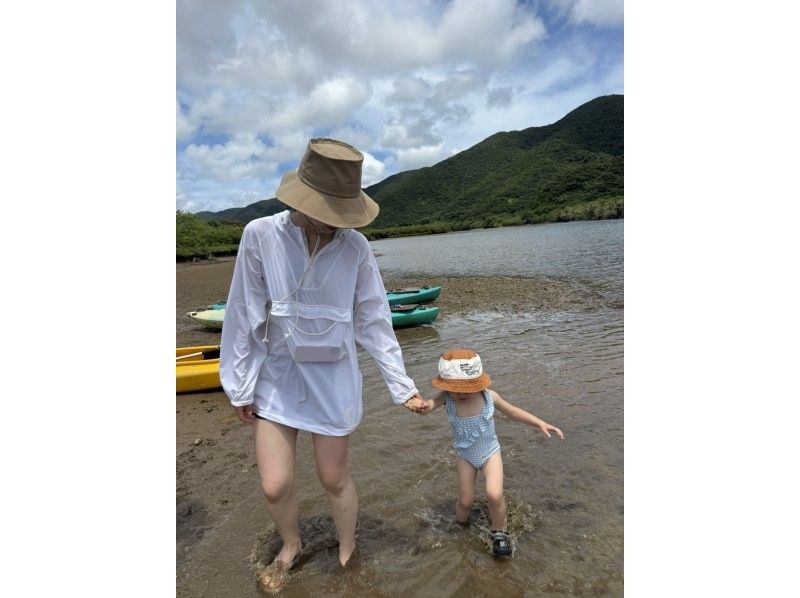 【奄美大島 / 1組様限定貸切案内】3時間マングローブカヌーの紹介画像