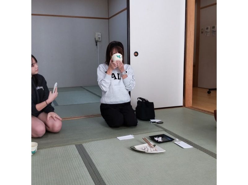 【大阪・大阪】大阪天満橋駅近くで茶道体験して頂きます。気軽に正座苦手でも大丈夫〜。